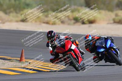 media/Oct-08-2022-SoCal Trackdays (Sat) [[1fc3beec89]]/Turn 10 (945am)/